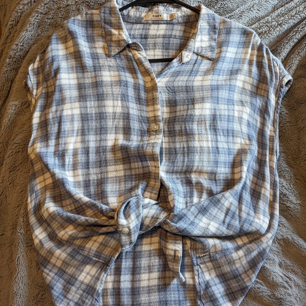 Obey blue plaid flannel sleeveless top sz l
